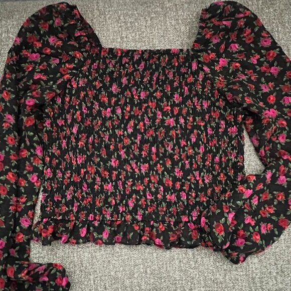 Art Class Black Red Floral Print Smocked Sheer Long Sleeve Top Size Large 10-12 - Picture 3 of 8